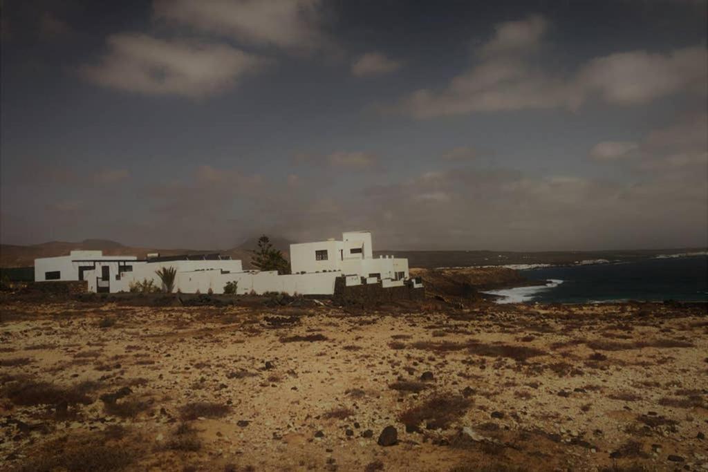 Playa Marina Ocean View Eco Bungalow Arrieta  Bagian luar foto
