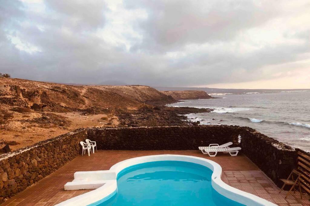 Playa Marina Ocean View Eco Bungalow Arrieta  Bagian luar foto